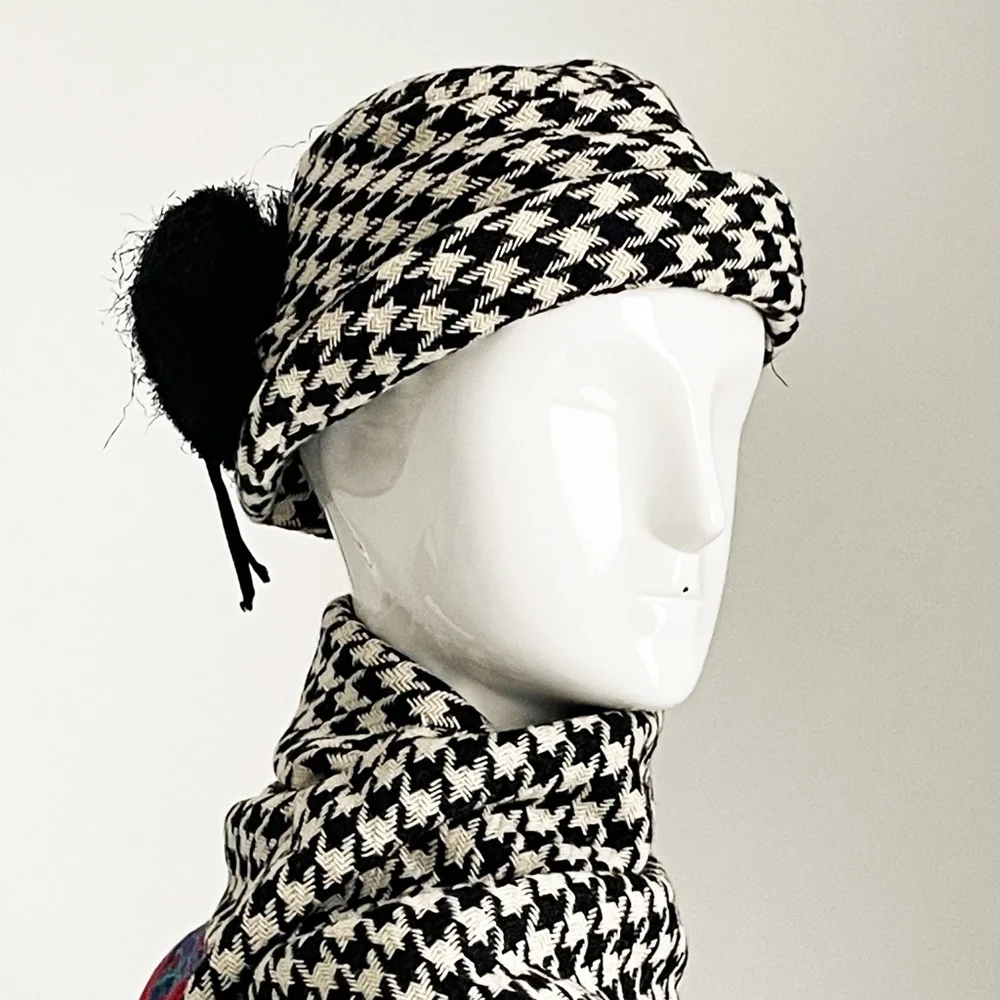 Vintage Adolfo Hat & Scarf Set 2pc Black & White Houndstooth Knit Fringe Rare